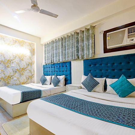 Airport Hotel Classic Park Nueva Delhi Exterior foto