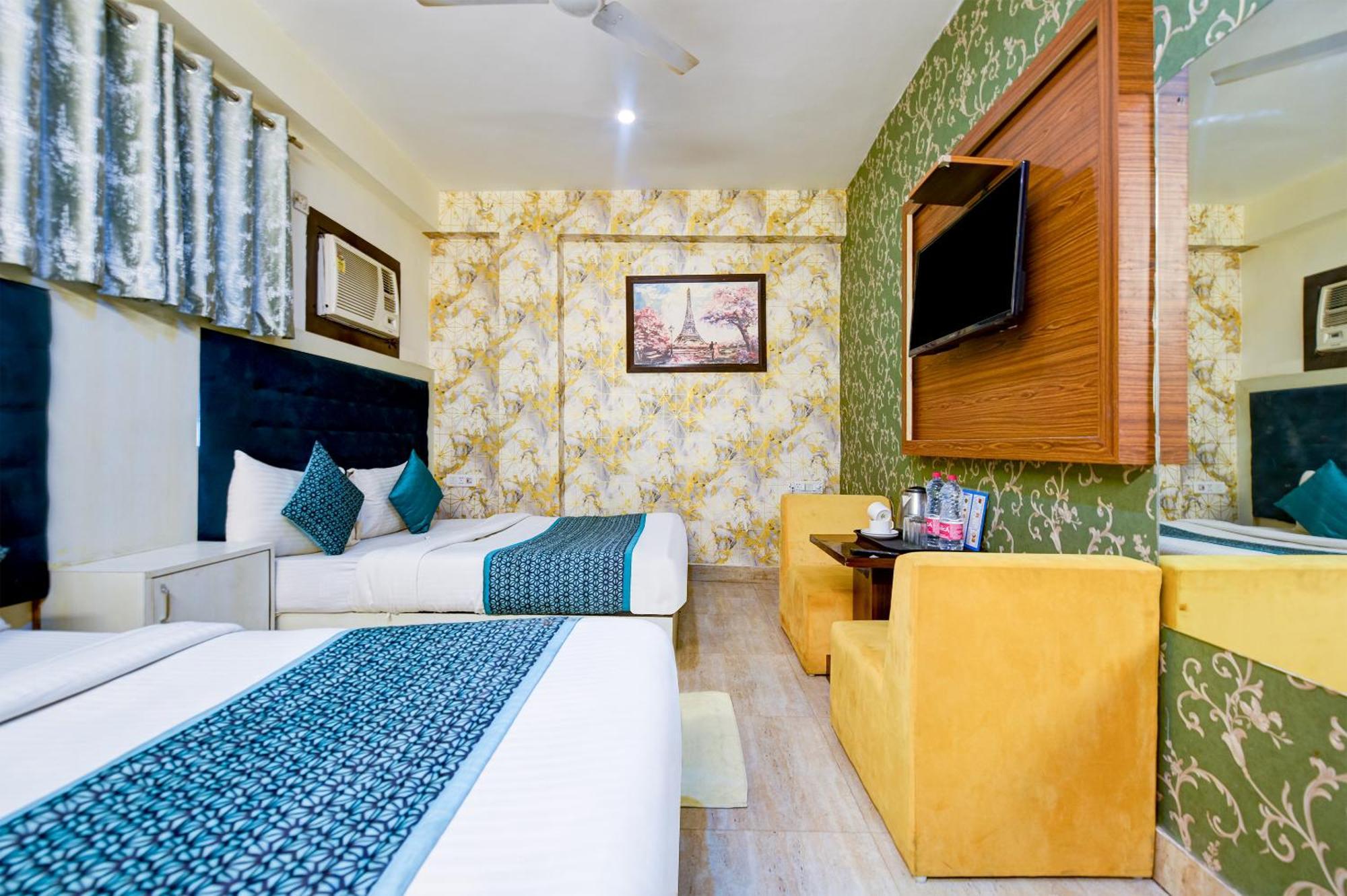 Airport Hotel Classic Park Nueva Delhi Exterior foto