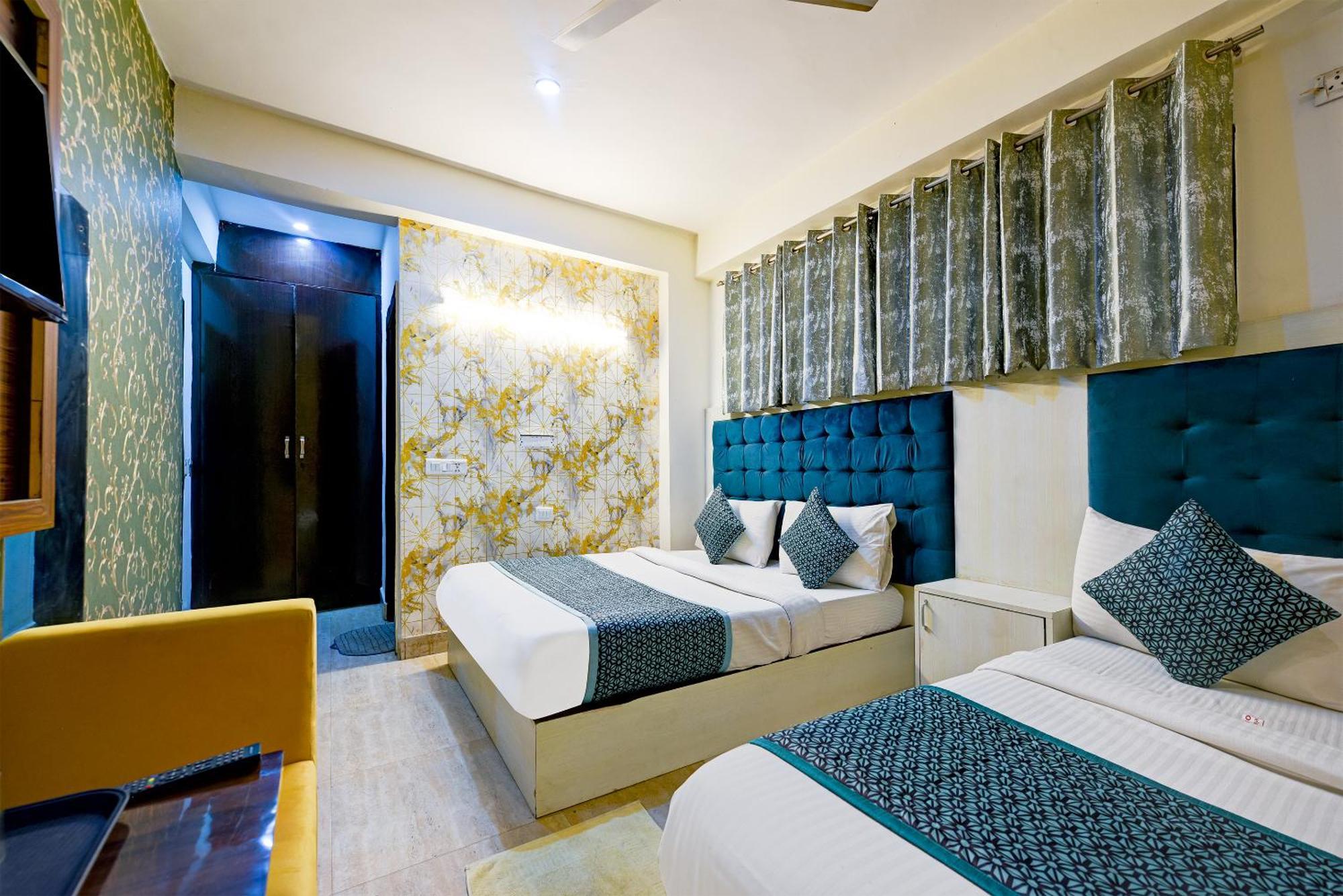 Airport Hotel Classic Park Nueva Delhi Exterior foto