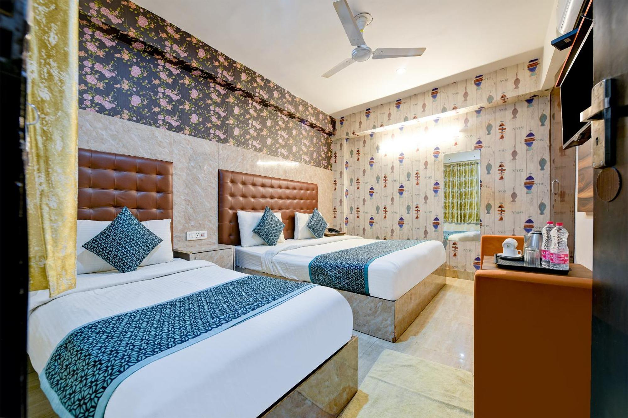 Airport Hotel Classic Park Nueva Delhi Exterior foto